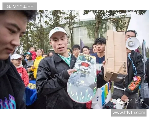 重庆滑板队在城市马拉松中的精彩表现与比赛经验分享 重庆滑板队在城市马拉松中的精彩表现与比赛经验分享